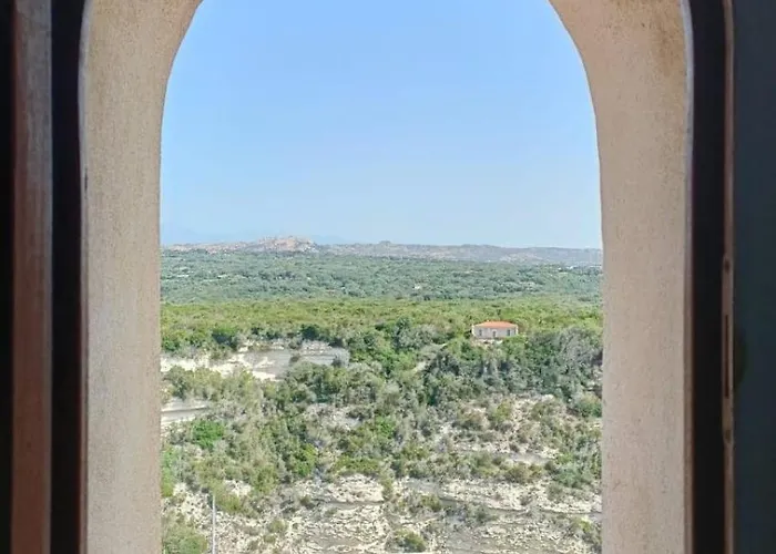 Tana Torricella Bonifacio (Corsica)